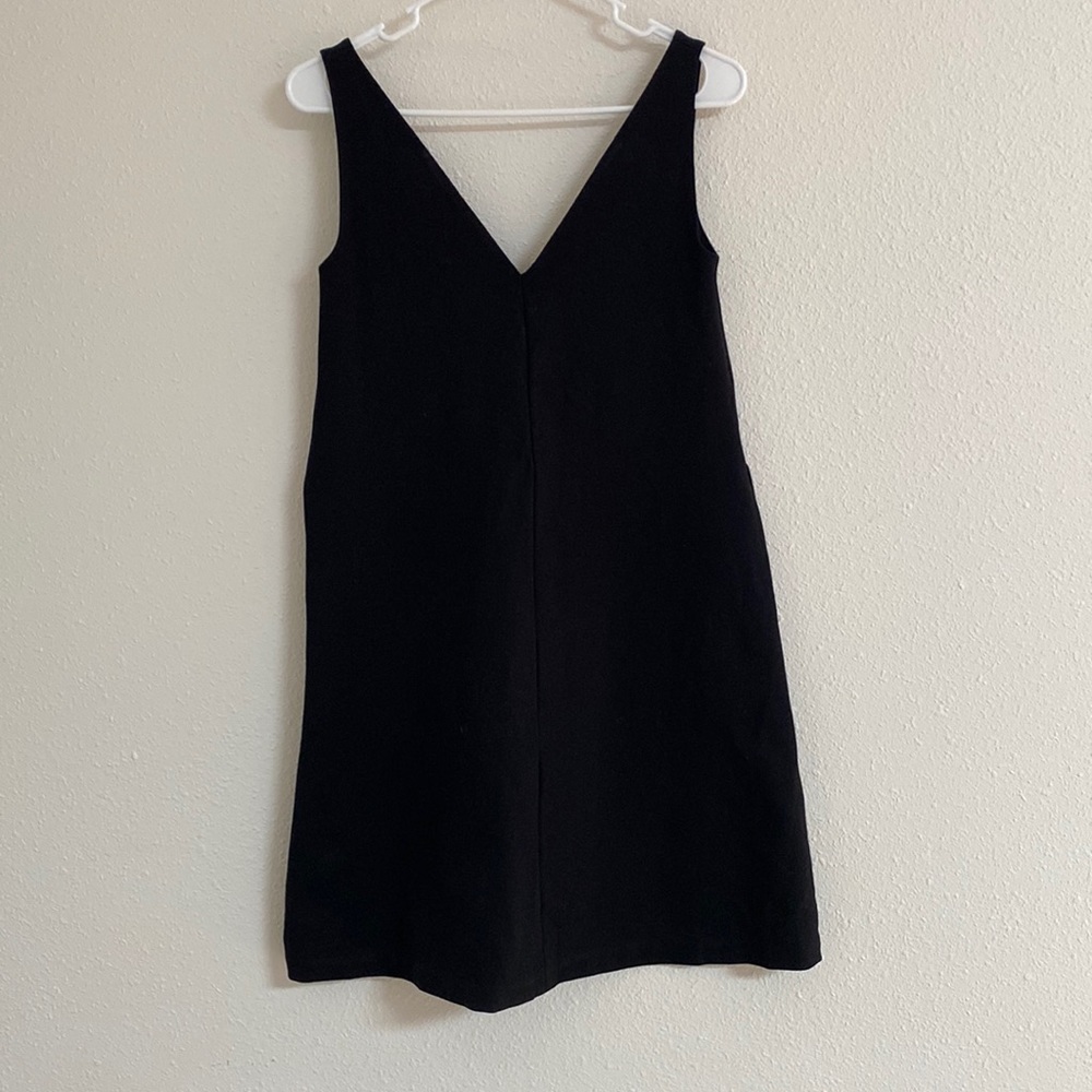 Everlane V-neck dress